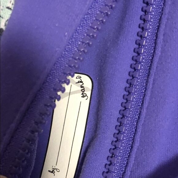 Lululemon for Girls Ivivva 2-piece Set - Scuba Full-zip Jacket + Align Leggings - Picture 3 of 16